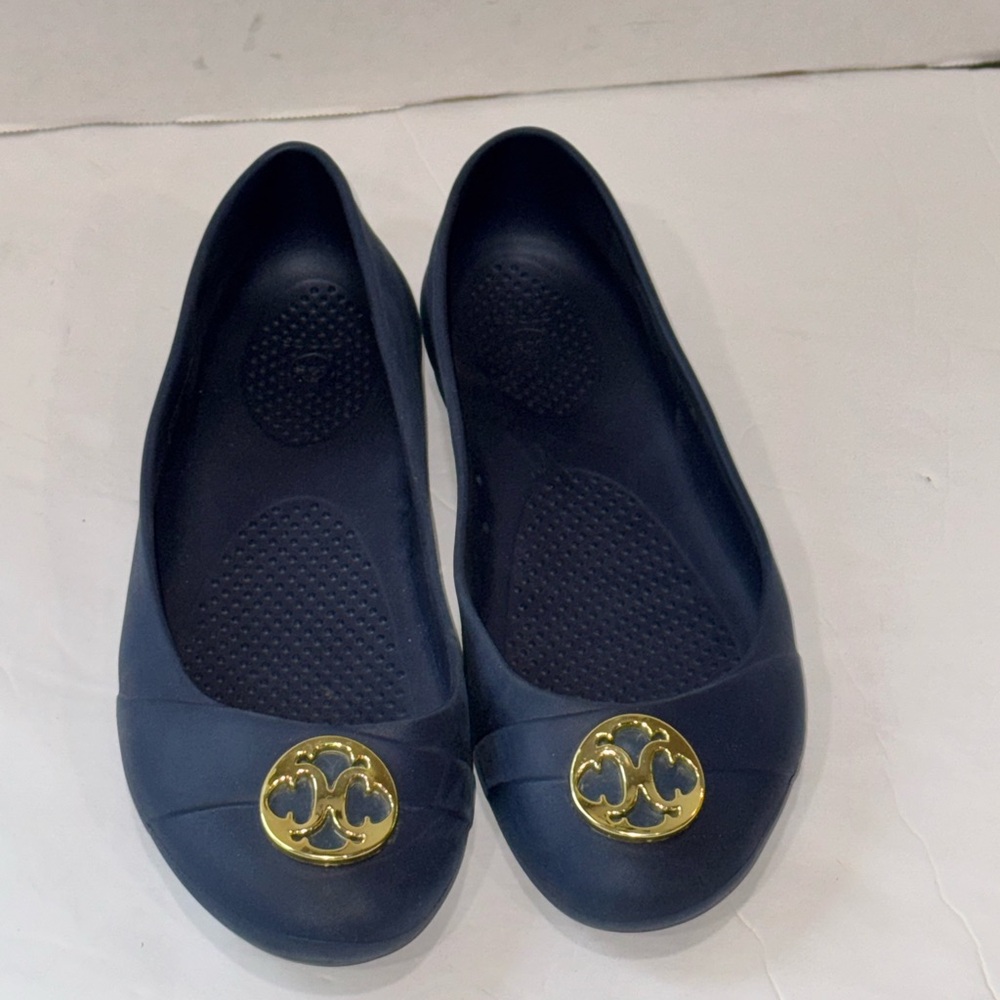 CROCS Blue and Gold Gianna Disc Ballet Flat Round Toe Blue 8